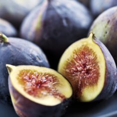 Black Mission Fig Fruit Box