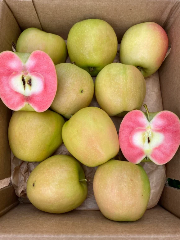 Hidden Rose Apples Fruit Box