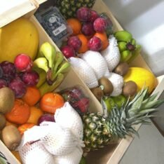 Fresh Tropical Fruit Boxes